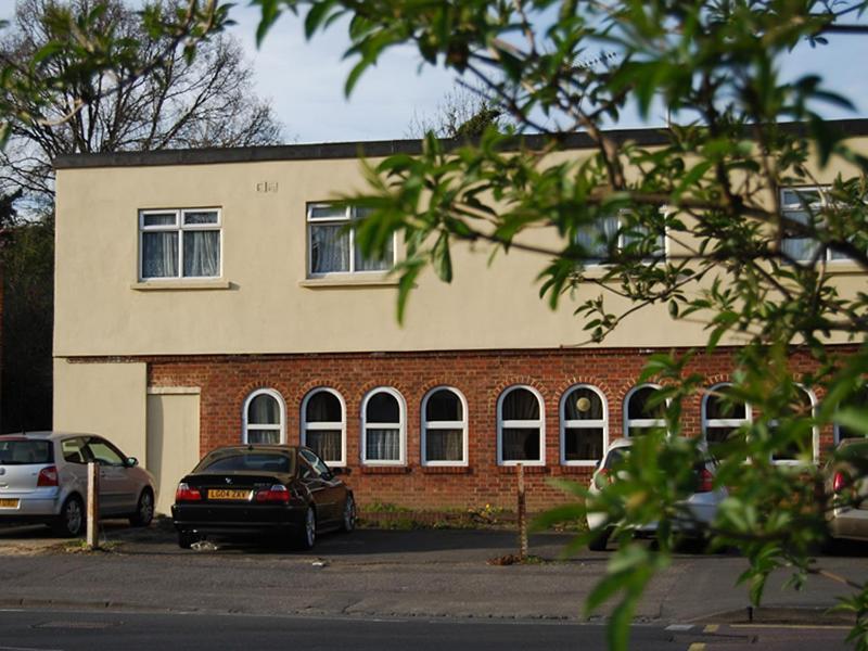 Hillingdon Lodge Exterior photo